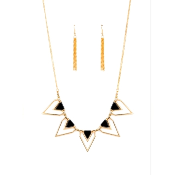 The Pack Leader Gold Necklace and Earrings set - Picture 1 of 3